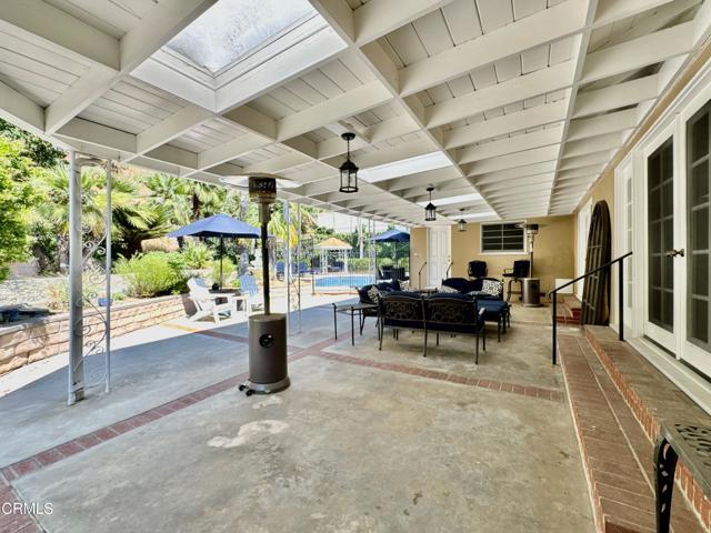 Building Photo - 1535 Glenmont Dr