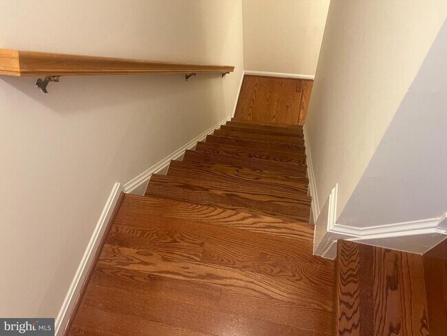 Building Photo - 8922 Royal Astor Way