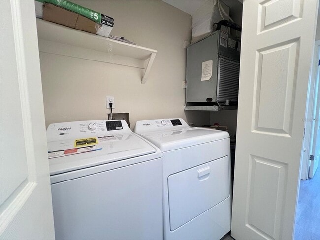 Building Photo - 52 N Fairfax Ave