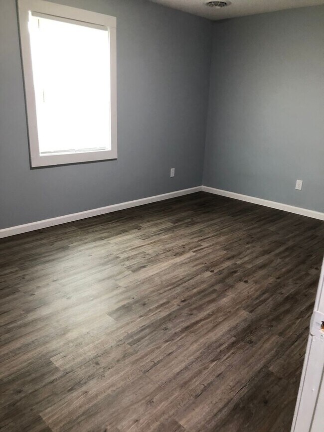 Building Photo - 3 bedroom 1 bathroom in Benton