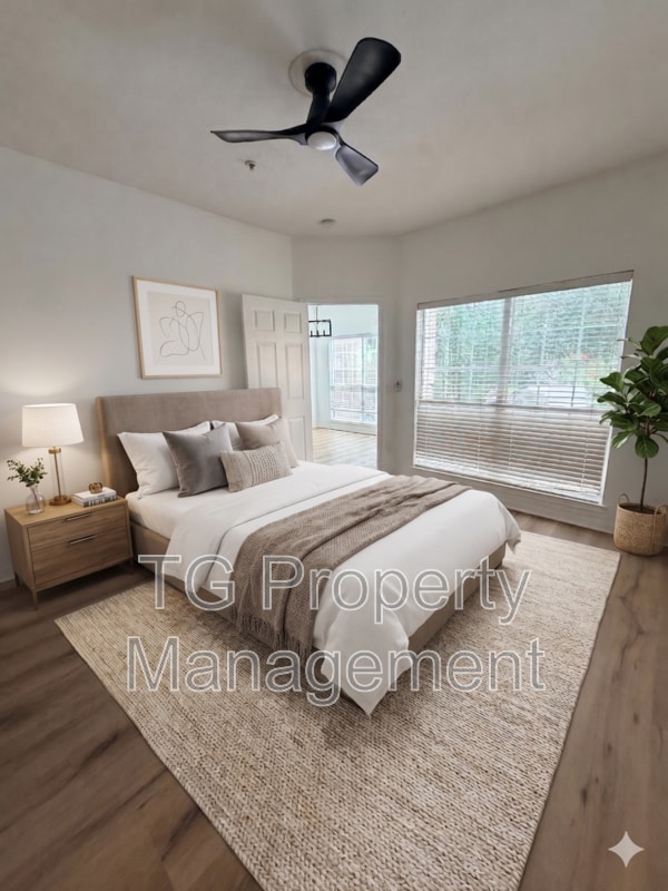 Building Photo - 7800 Point Meadows Dr