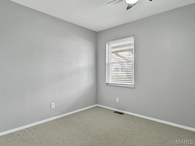 Building Photo - 33 Vanderbilt Pl