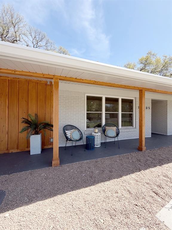 Building Photo - 11805 Pollyanna Ave