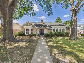 Building Photo - 12842 Westmere Dr