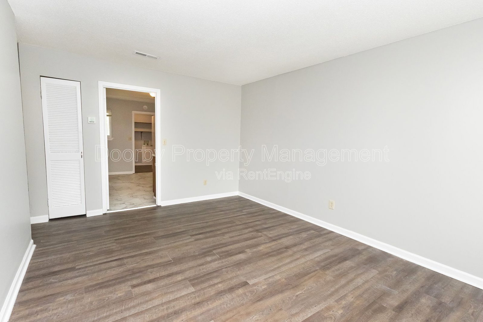 Building Photo - 124 Fawn Dr