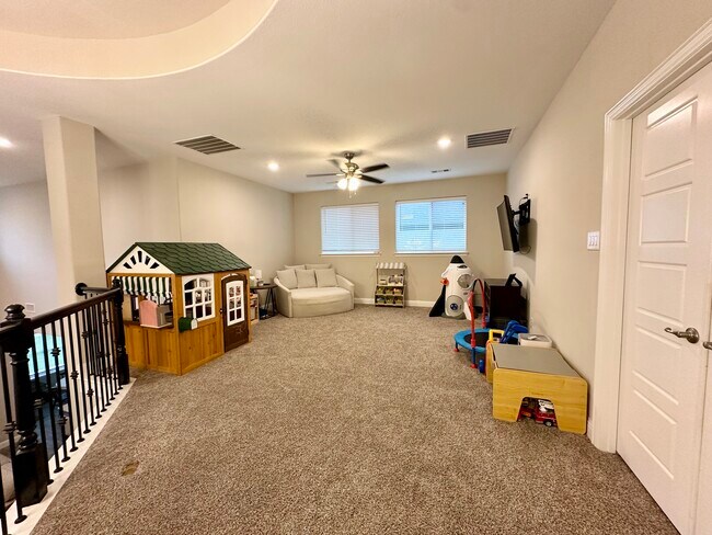 Building Photo - 7016 Elk Springs Dr