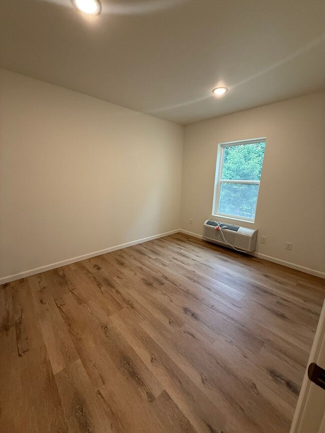 Building Photo - 4626 MO-72