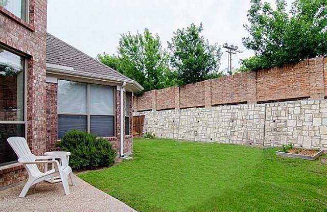 Building Photo - 1822 Breeds Hill Rd