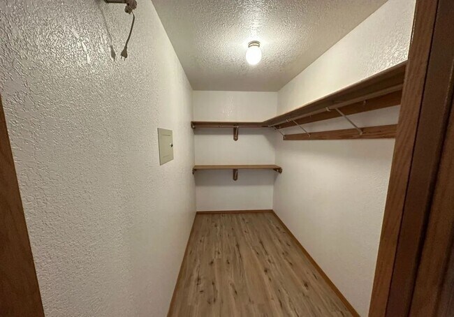 Building Photo - 2 Bed / 2 Bath Home with Lake Views Clubhouse – Hayden Lake