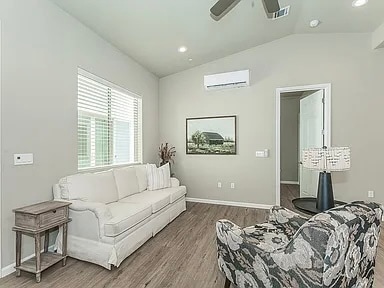 Building Photo - 6016 E Sussex Way