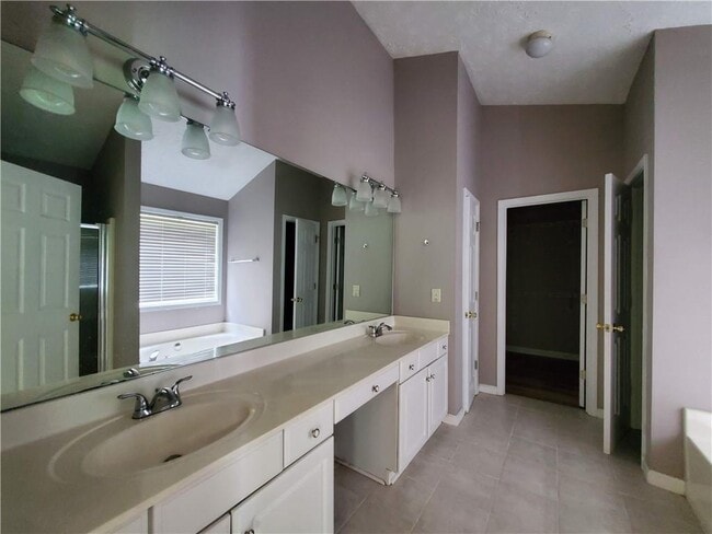 Building Photo - 13375 Avensong Ives Way