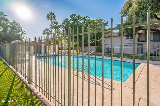 Building Photo - 5618 S Captain Kidd Ct