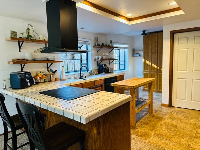 Building Photo - 22689 Cedar Pines Ave