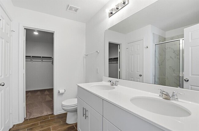 Building Photo - 1625 Brimhurst Dr