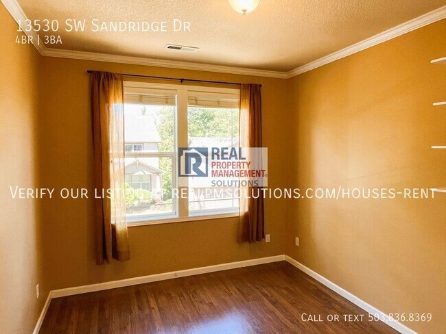 Building Photo - 13530 SW Sandridge Dr