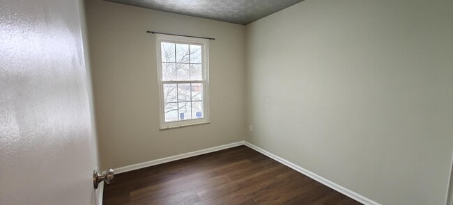Building Photo - 1540 Slade Ave