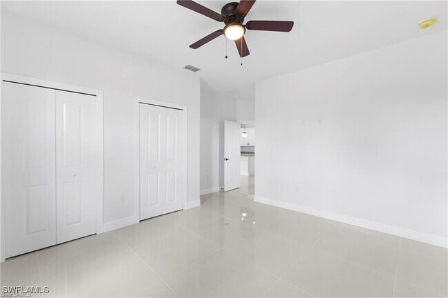 Building Photo - 1715 W 12th St