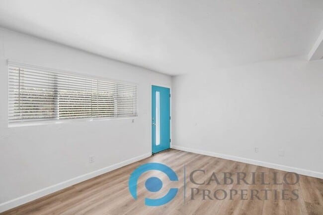 Building Photo - 4123 Kansas St