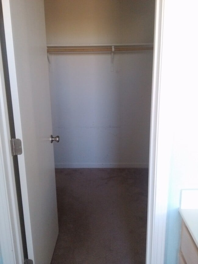 Building Photo - 4/2 bath