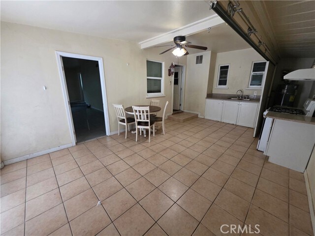 Building Photo - 25 E San Marino Ave