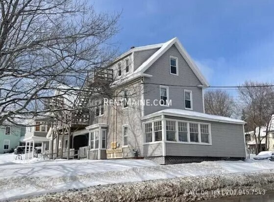 Building Photo - 276 Main St