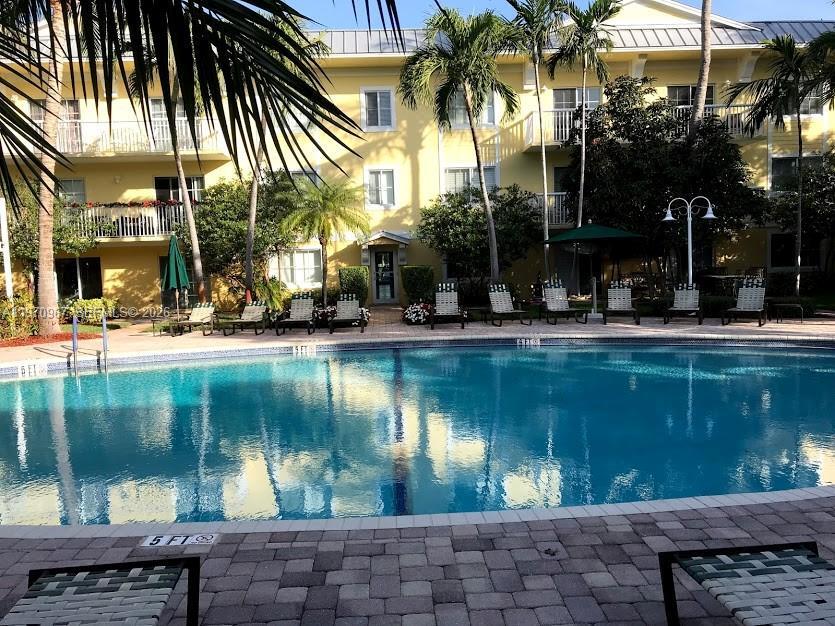 Building Photo - 151 NE 16th Ave