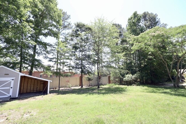 Building Photo - 9713 Pampas Dr