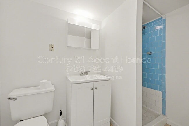 Building Photo - 1404 S Quincy St