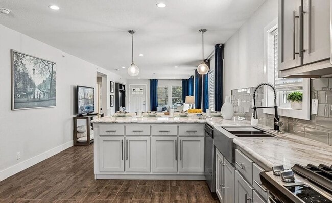 Building Photo - Stunning new home featuring 3 bedroom and ...