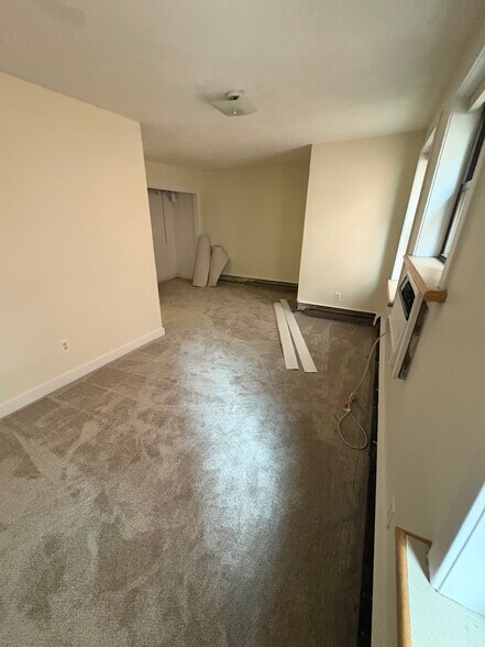 Building Photo - 3 Lewis Mall