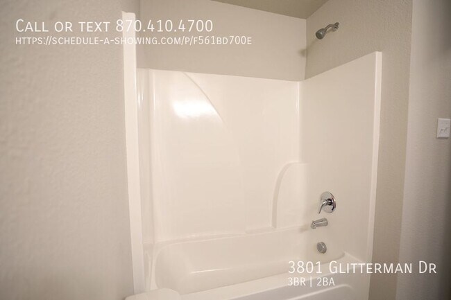 Building Photo - Recent construction - beautiful 3 bed / 2 ...
