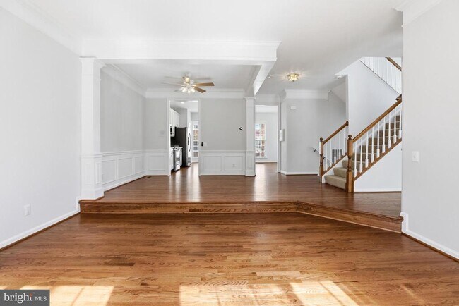 Building Photo - 6137 Manchester Park Cir