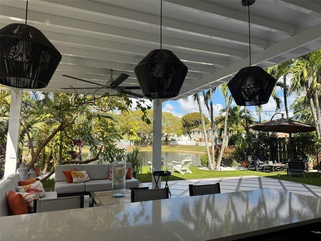 Building Photo - 10973 NW 53rd Ln