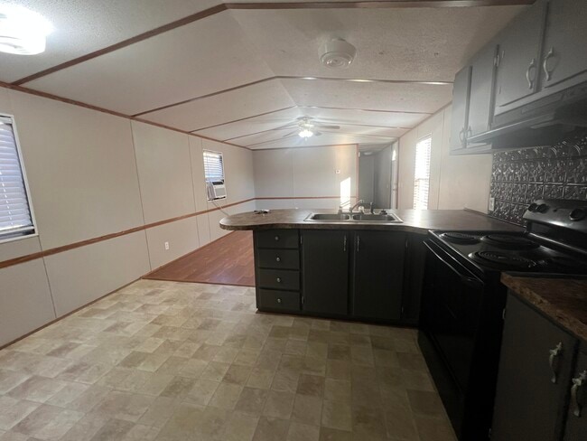 Building Photo - 295 Sawgrass Ct