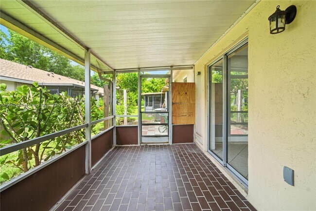 Building Photo - 8041 SW 20th Pl