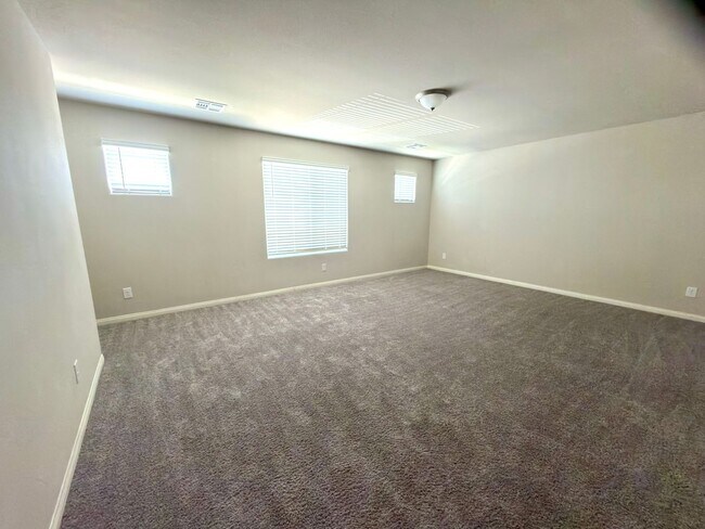 Building Photo - 1180 Pitaya Ct