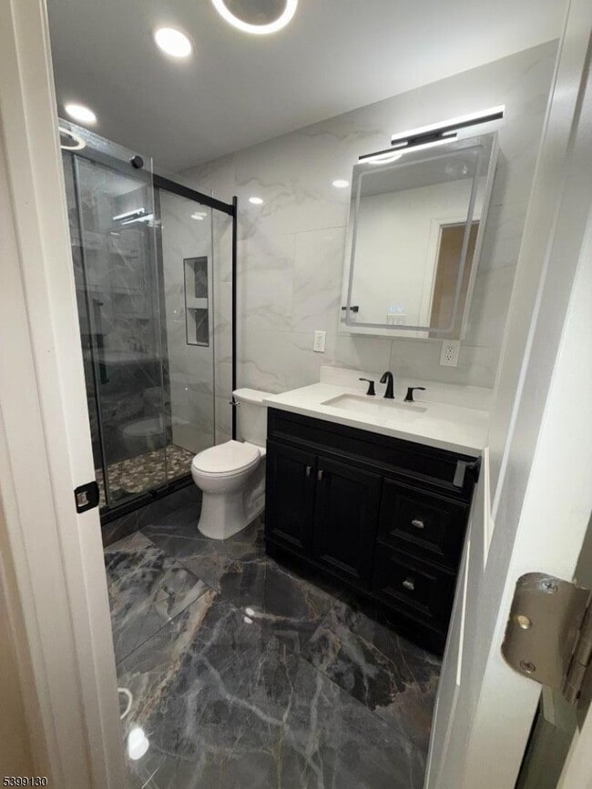 Building Photo - 137 N 17th St