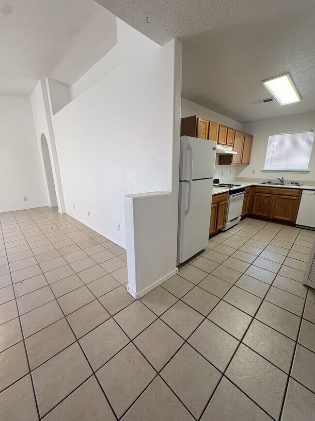 Building Photo - 8308 Vista Clara Ln SW