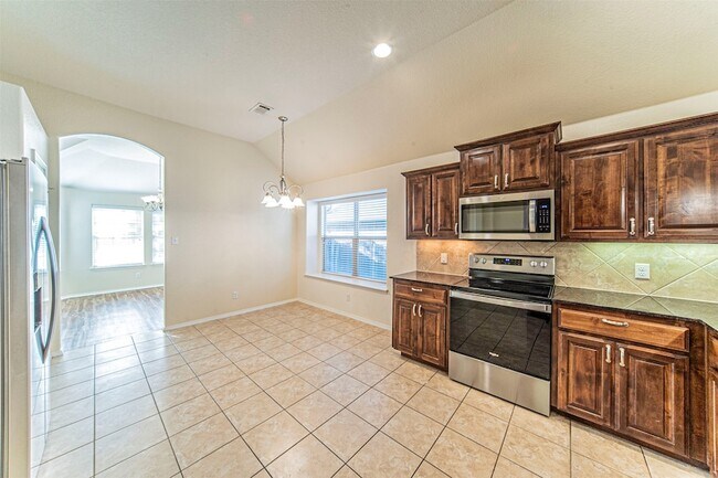 Building Photo - 8036 Branch Hollow Trail