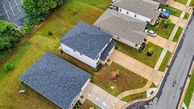 Building Photo - 103 Bird Dog Dr