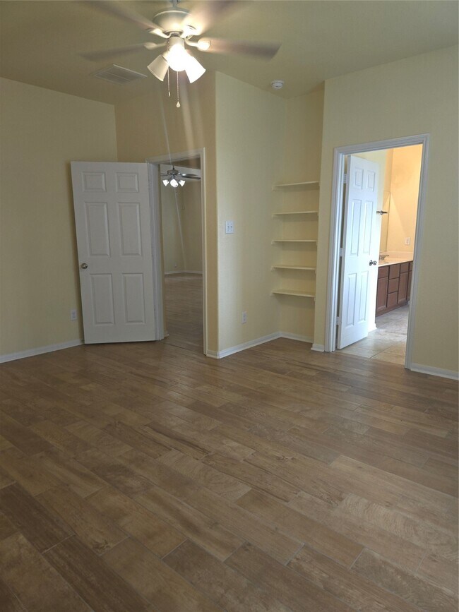 Building Photo - 2431 Cloudy Bay Dr