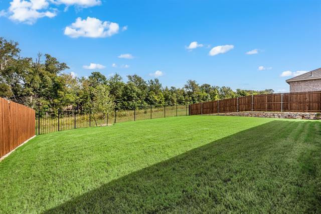 Building Photo - 3200 Willow Ter Ln