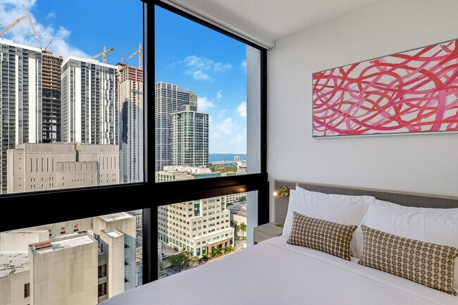 Building Photo - 36 NE 2nd St