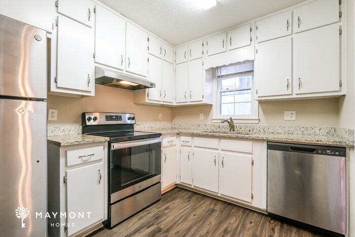 Building Photo - 563 Fawn Ct SE