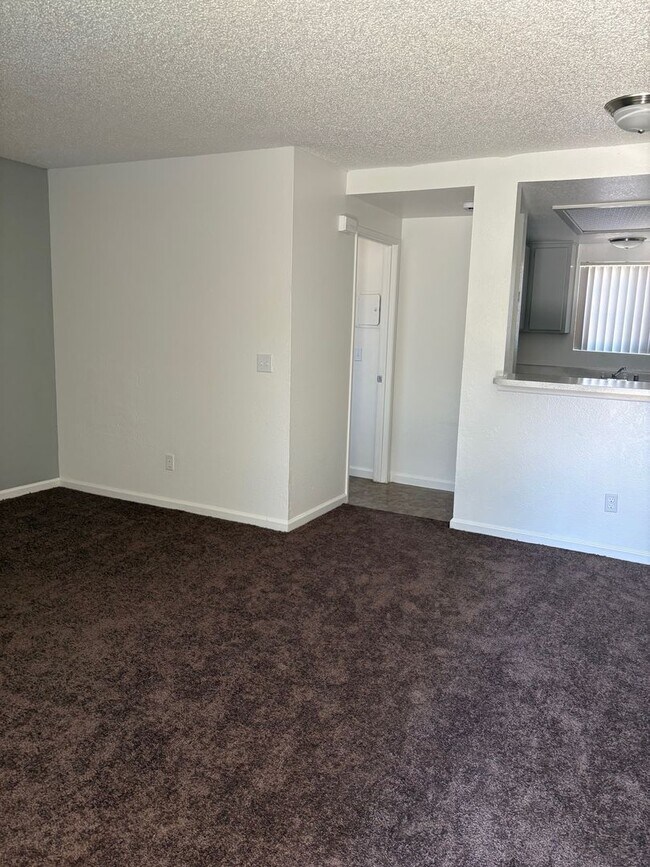 Interior Photo - Raintree Garden Apartments