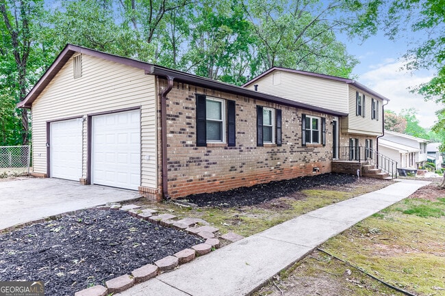 Building Photo - 2830 Botany Dr