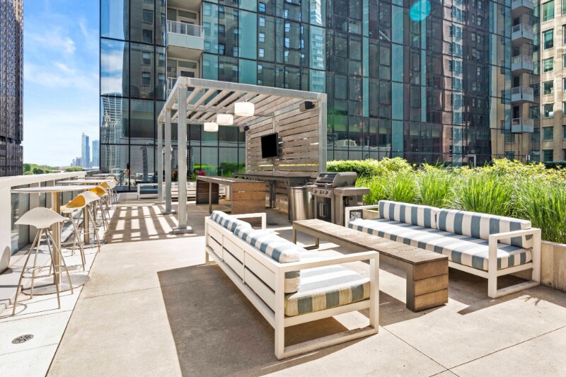 Building Photo - 251 N Garland Ct