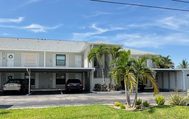 Building Photo - 922 SW 48th Terrace
