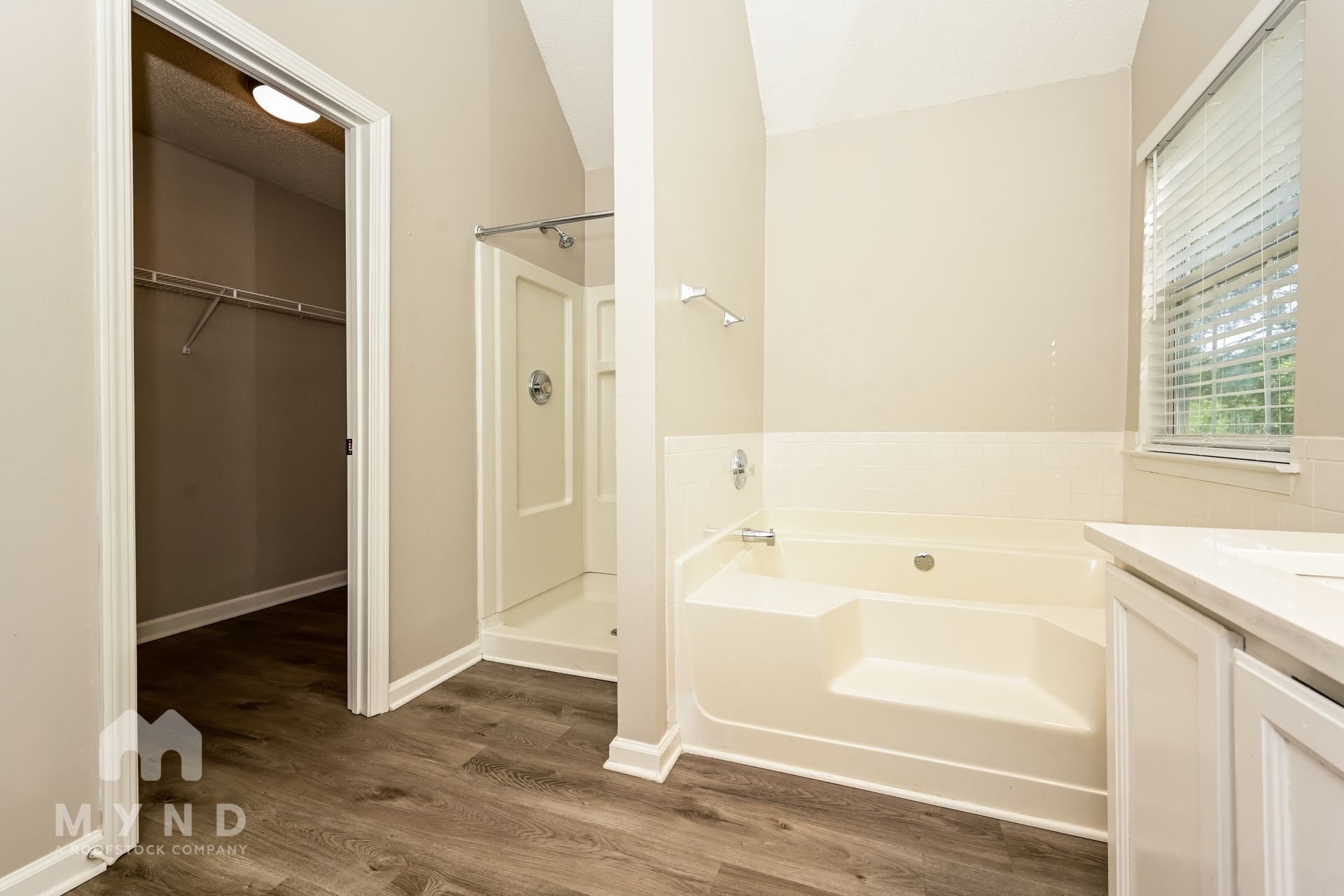 Building Photo - 2238 Waters Run