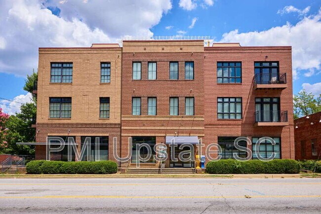 Building Photo - 301 Augusta St